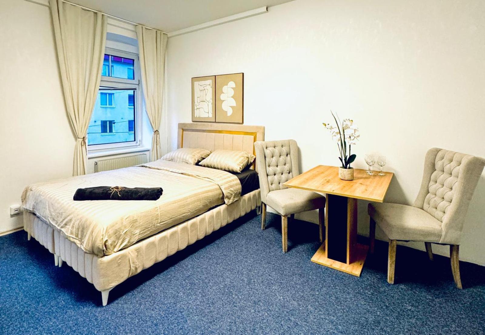7br For Big Groups, With Great Location Wien