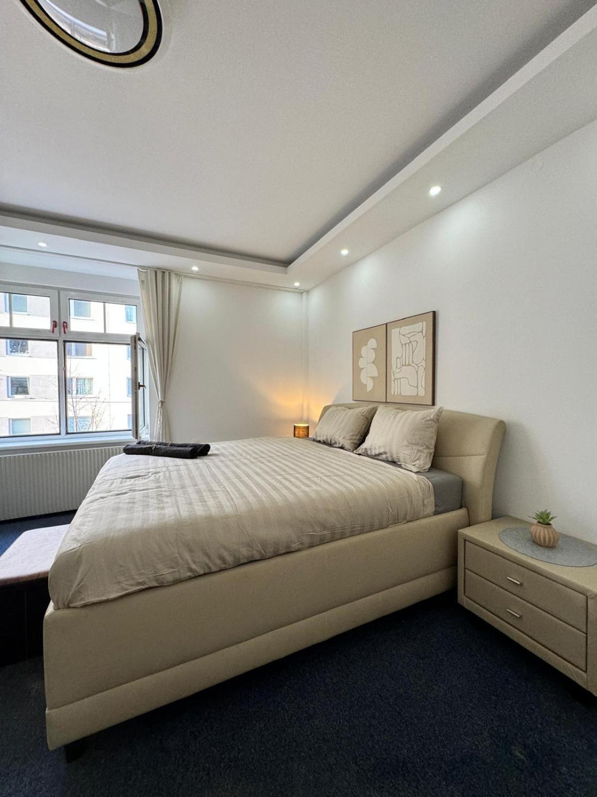 7br For Big Groups, With Great Location Wien
